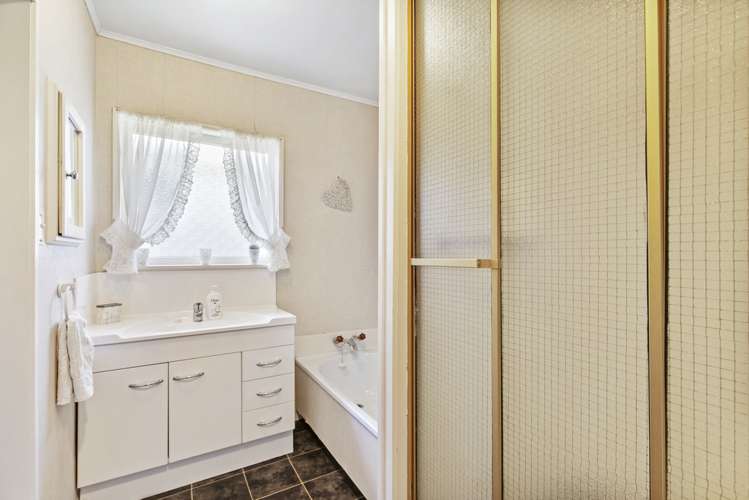 1/31 Callis Avenue Opaheke_12