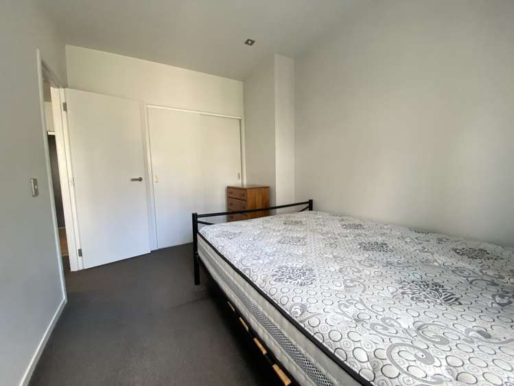 2A/16 Gore St Auckland Central_11