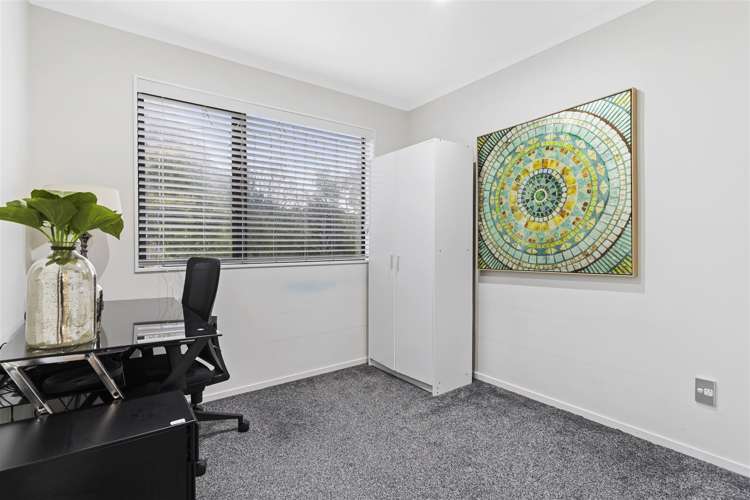 90 Joseph Street Flat Bush_12