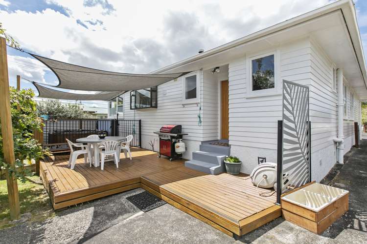 10 Eskdale Road Birkdale_12