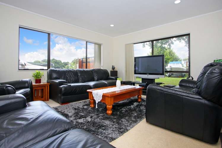 17 Dennis Avenue Hillpark_5