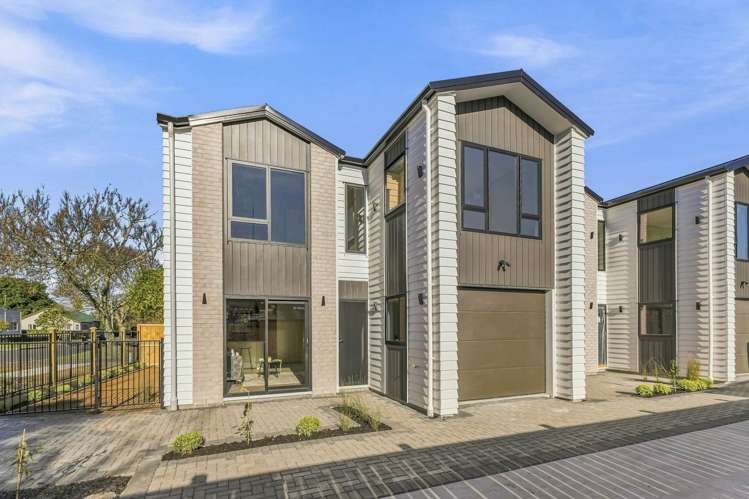 2/8 Gibbs Road Manurewa_6