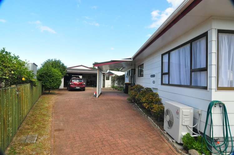 126 Charleston Avenue Whangamata_6