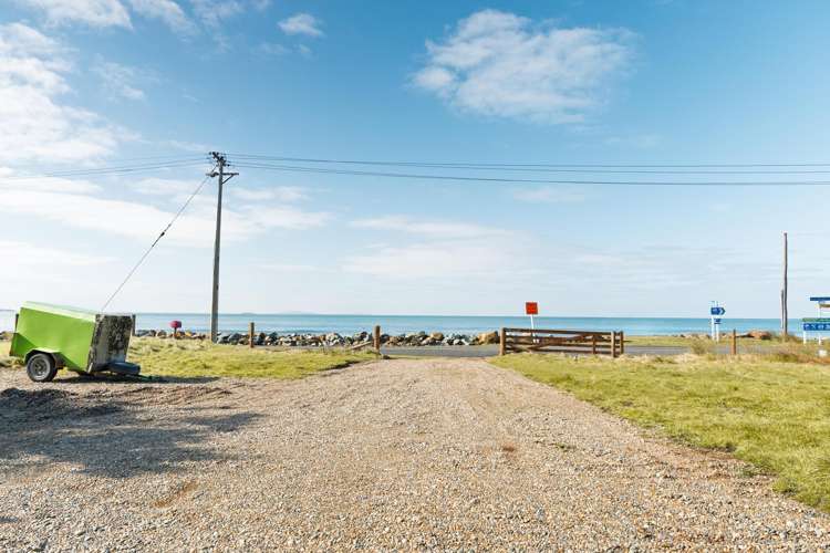 154 Colac Foreshore Road Colac Bay_8