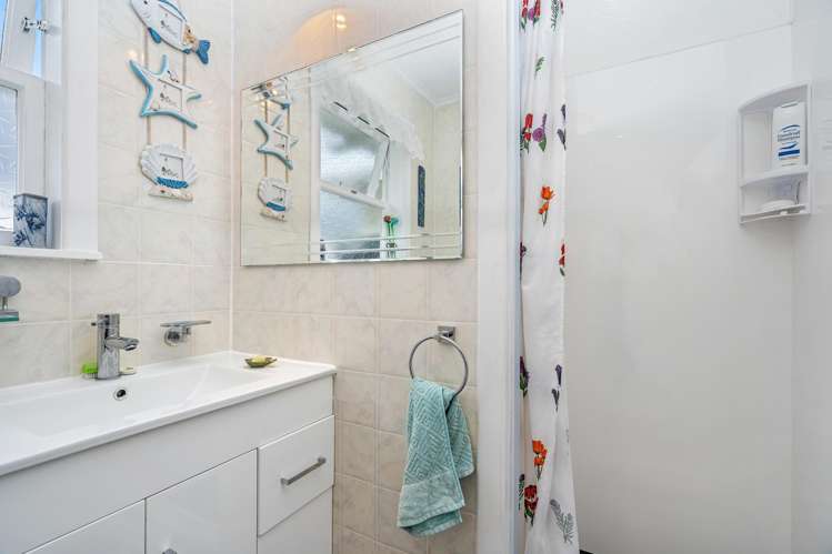 11 Thompson Place Tikipunga_13