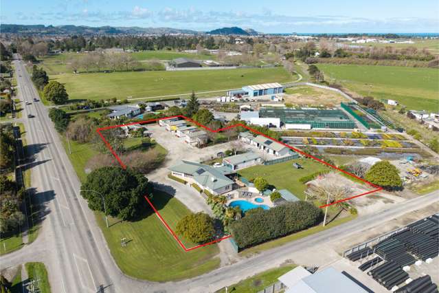 Established motel with expansion potential