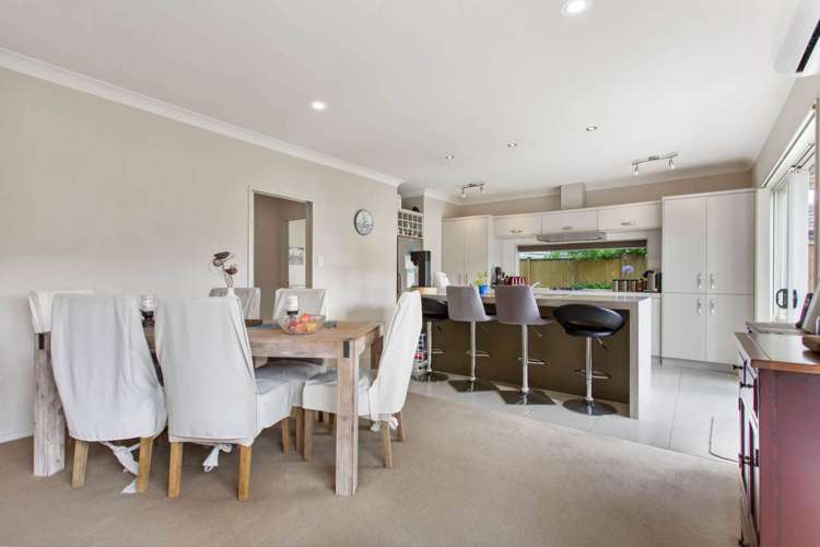 37 Stranraer Crescent Wattle Downs_2