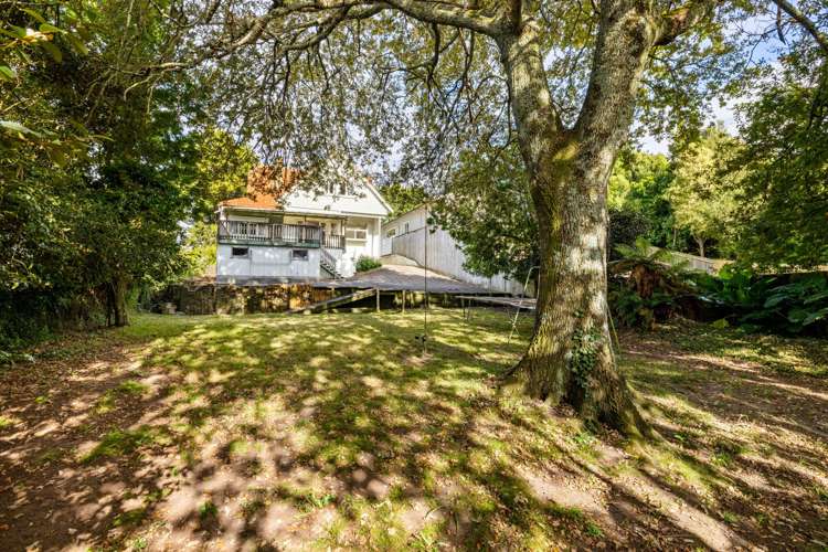 128 River Road Hamilton East_4