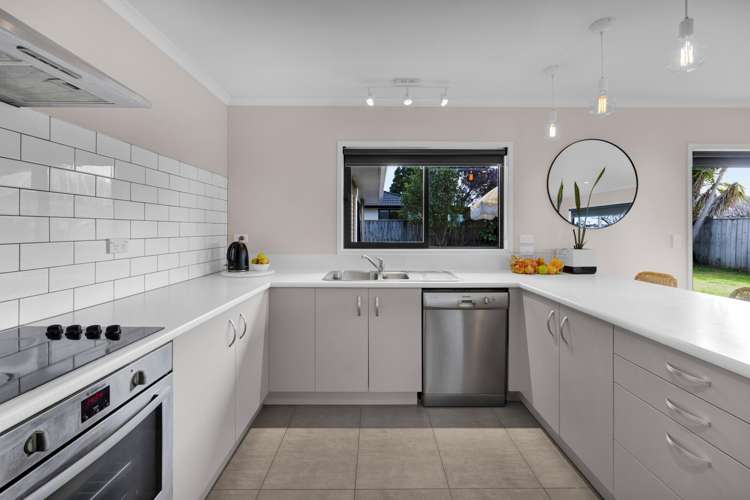 4 James Drive_4