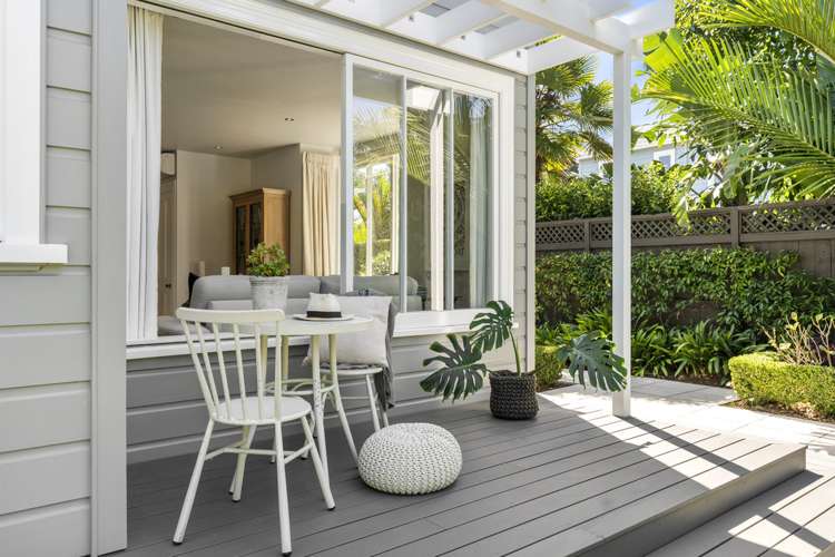 1 Eton Avenue Devonport_25