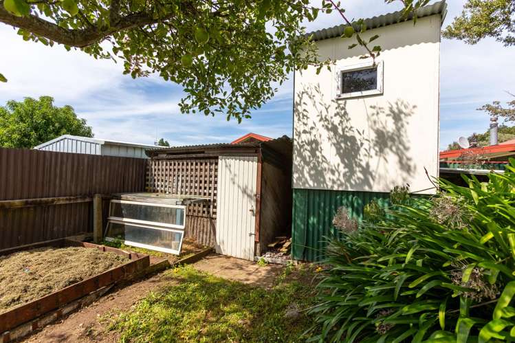 5A James Street Dannevirke_18