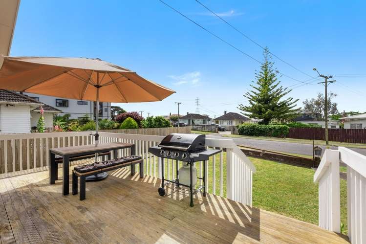 31 Mcburney place Mangere East_14