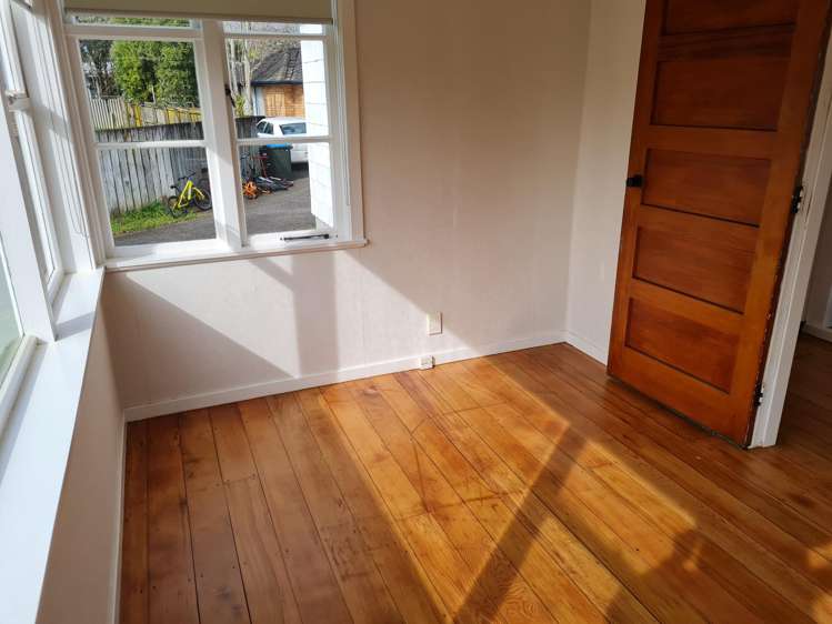 40 Preston Ave Mount Albert_15