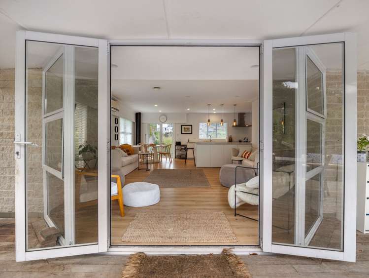 13 Hartles Place Mellons Bay_7