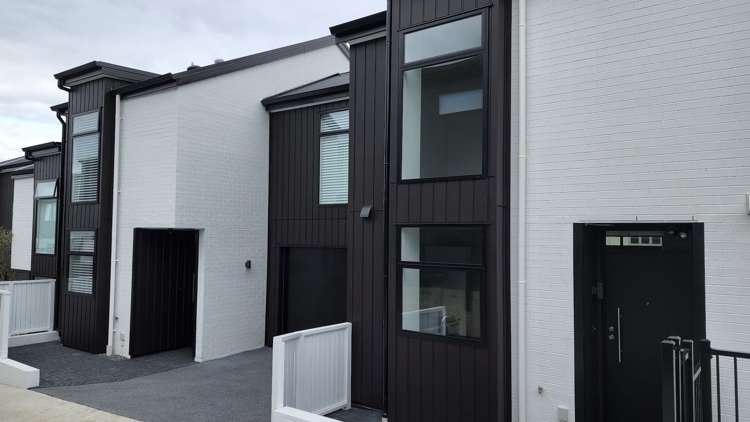 7b Reg Pearce Way Glen Innes_0