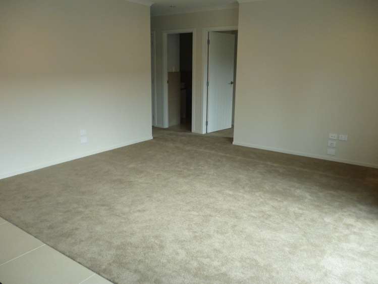 2/7 Vesty Avenue Hillcrest_3