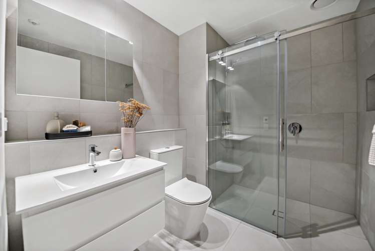 201/45 Hudson Bay Road Hobsonville_15