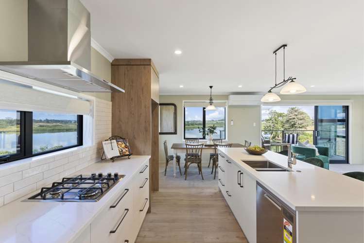 6 Emerald Avenue Karaka_34