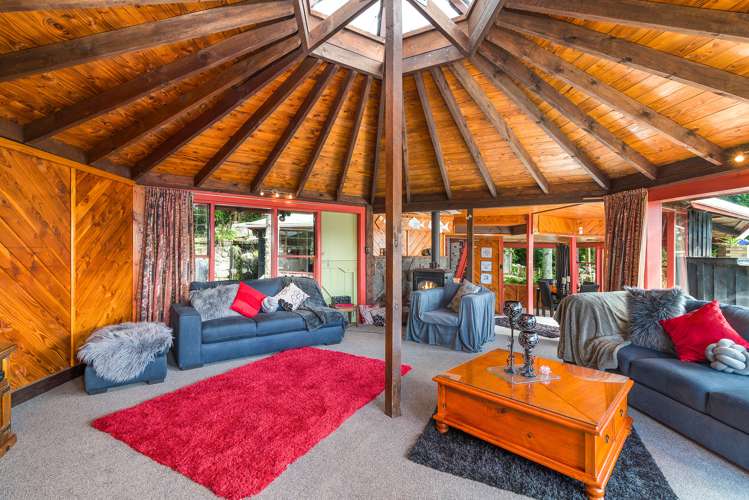283 Spencer Road Lake Tarawera_5
