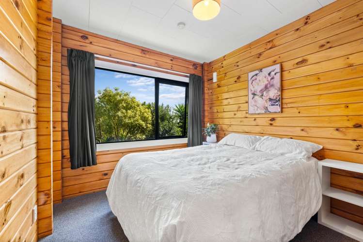 3 Edwin Mitchelson Road Muriwai Beach_19