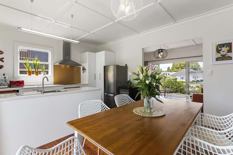 64 Premier Avenue Point Chevalier_10