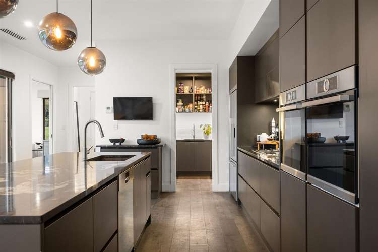 90 Grace Hill Drive Dairy Flat_16