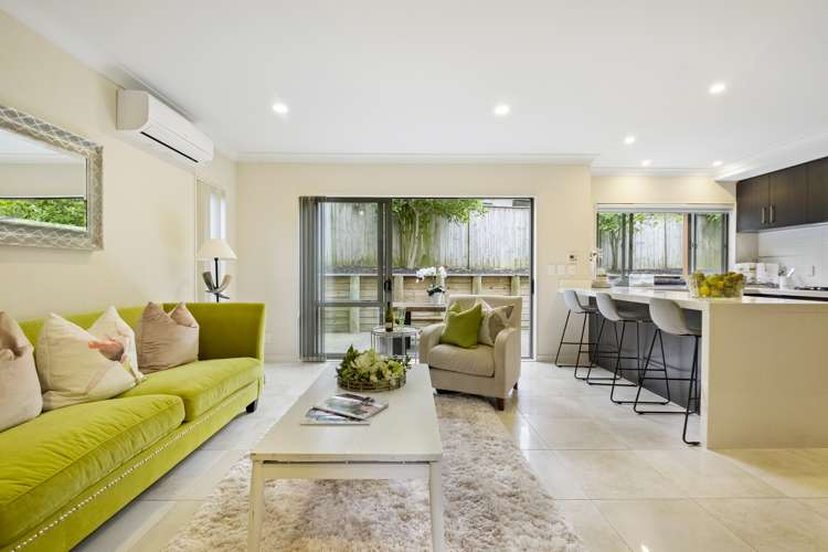 6 Solstone Place Flat Bush_6