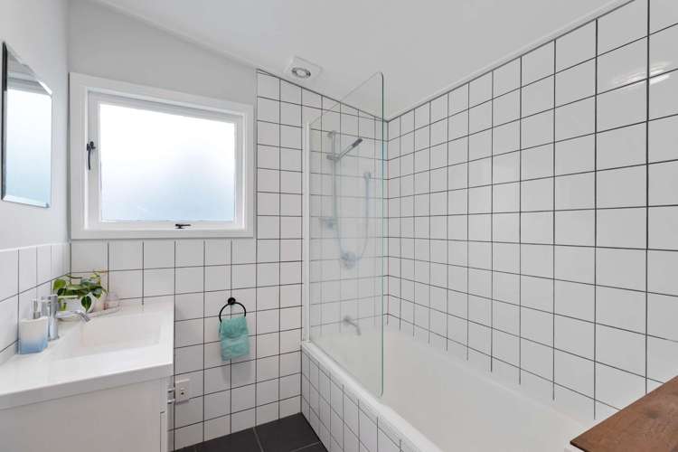 19 Rautawhiri Road Helensville_13