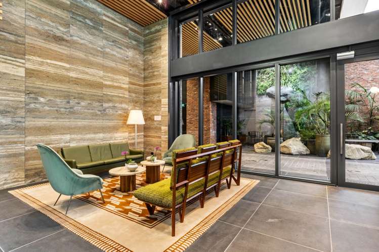 5203/10 Commerce Street City Centre_33