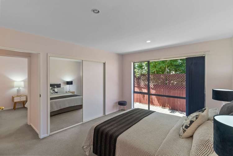 2/12 Carlsen Street Burwood_11