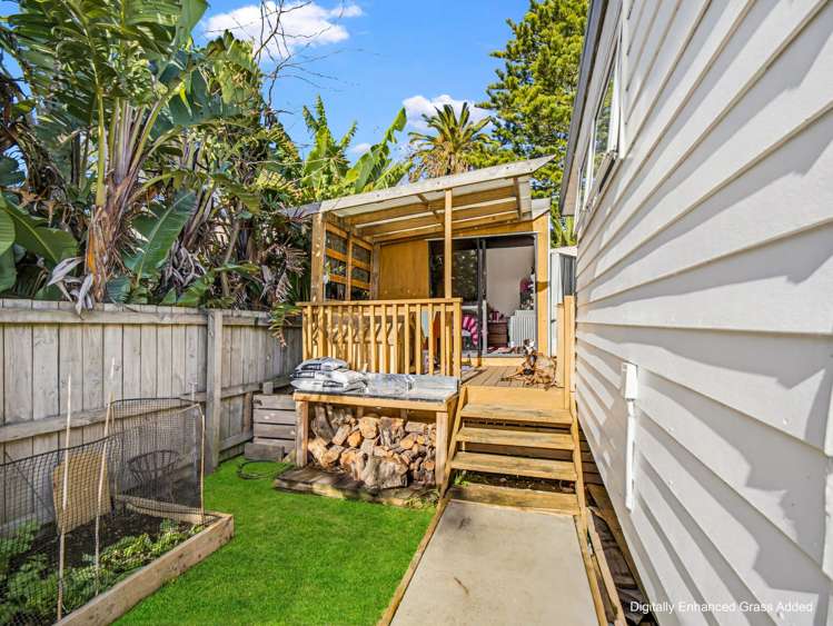 2/33F Springs Road Parakai Helensville_22