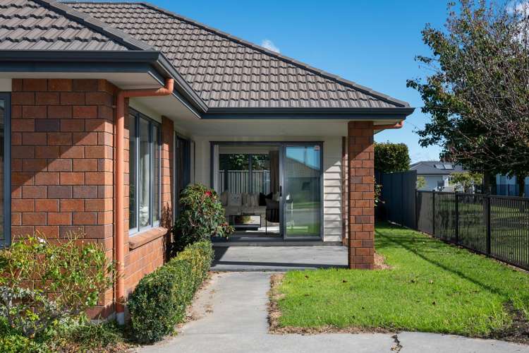 25 Arbuckle Road Frimley_16