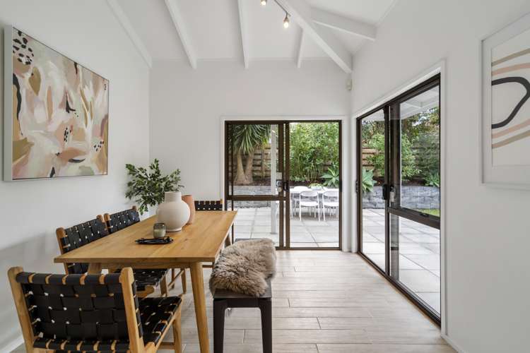 2/1 Totara Grove Hillcrest_29