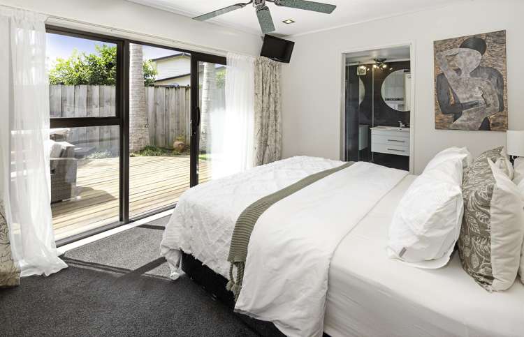 4 Sarah Place Farm Cove_15