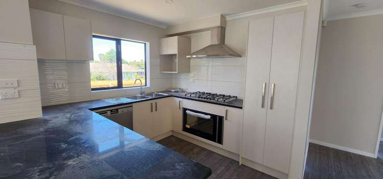 42 Buller Crescent Manurewa_11