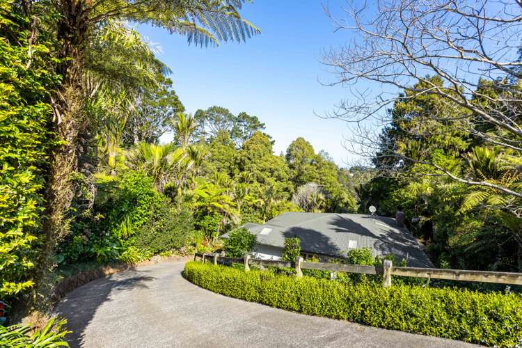 44 Huia Road Titirangi_1