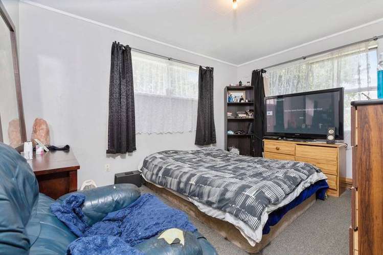 8 Burbank Avenue Manurewa_9