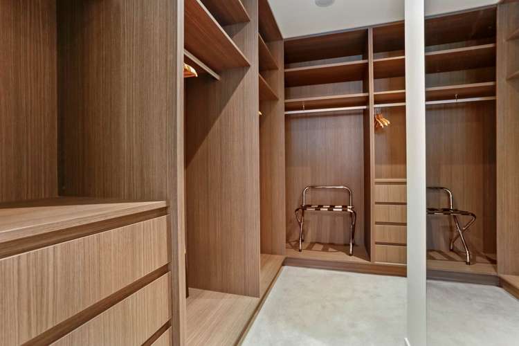 3401/10 Commerce Street City Centre_9