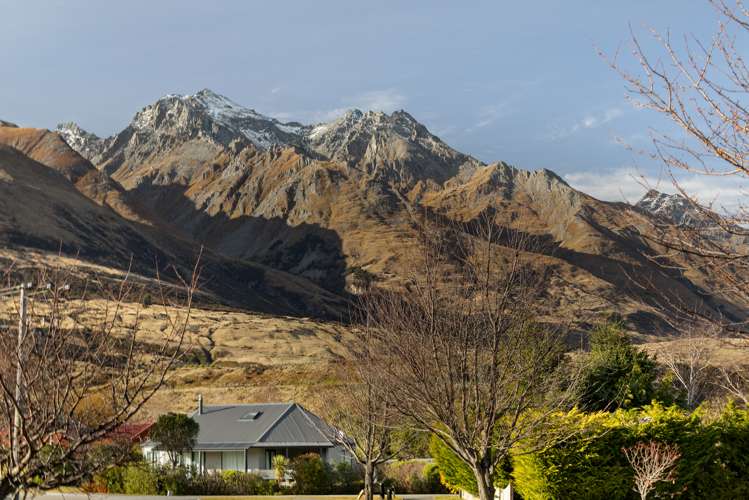 35 Invincible Drive Glenorchy_12