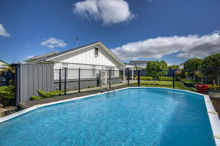 35 Holyrood Street Taradale_18