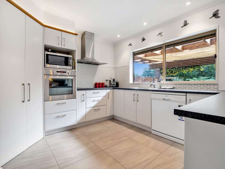 17 Brights Road_5