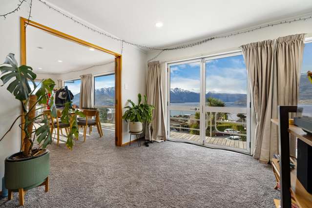 32 Avalon Crescent Fernhill/Sunshine Bay_2