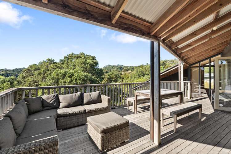 31 Marine View Road Onetangi_8