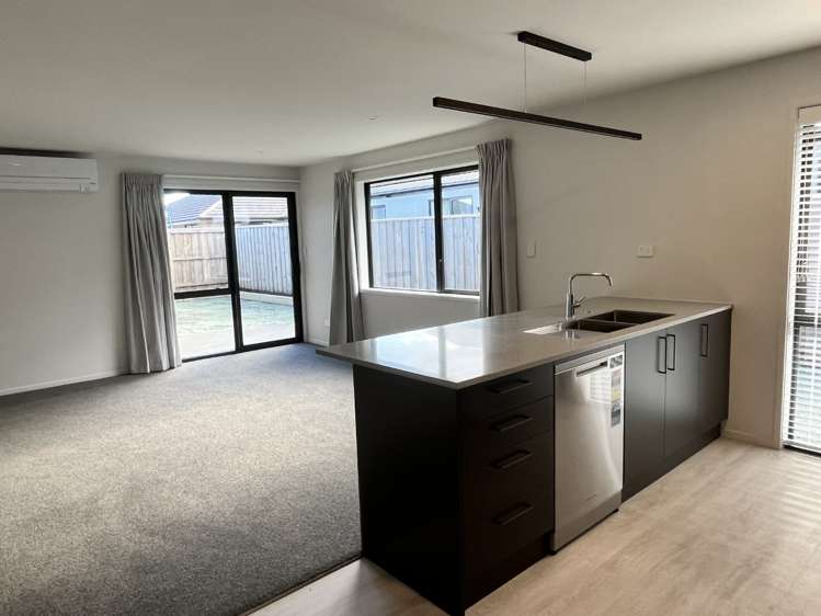 114 Broadway Parade Rolleston_4