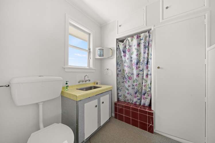 5 Guthrie Crescent Castlepoint_10