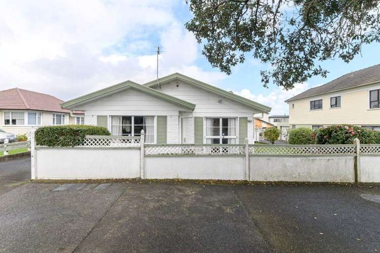 1/389 Blockhouse Bay Road_0