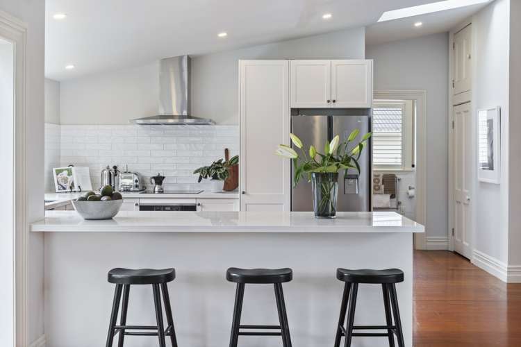 72 The Drive Epsom_8