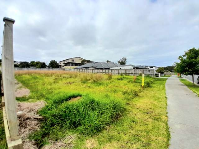 19 Surf View Crescent Red Beach_1