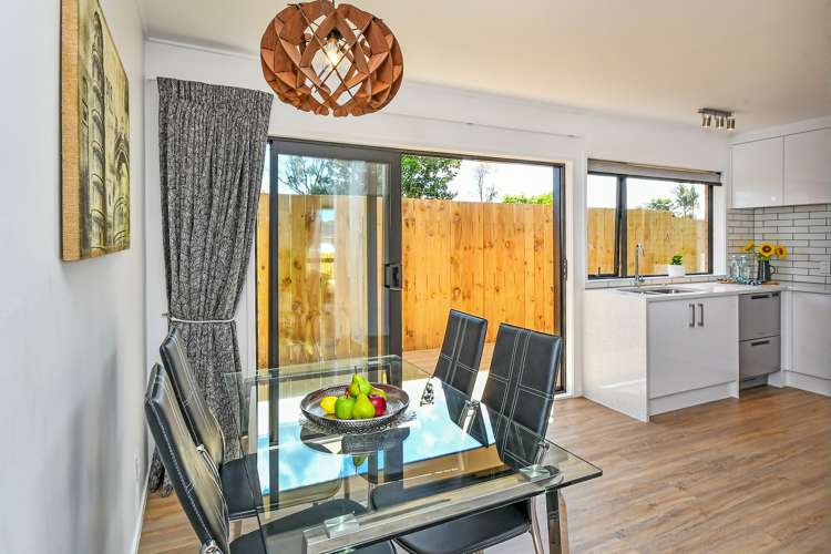 38 Diorella Drive Clover Park_21