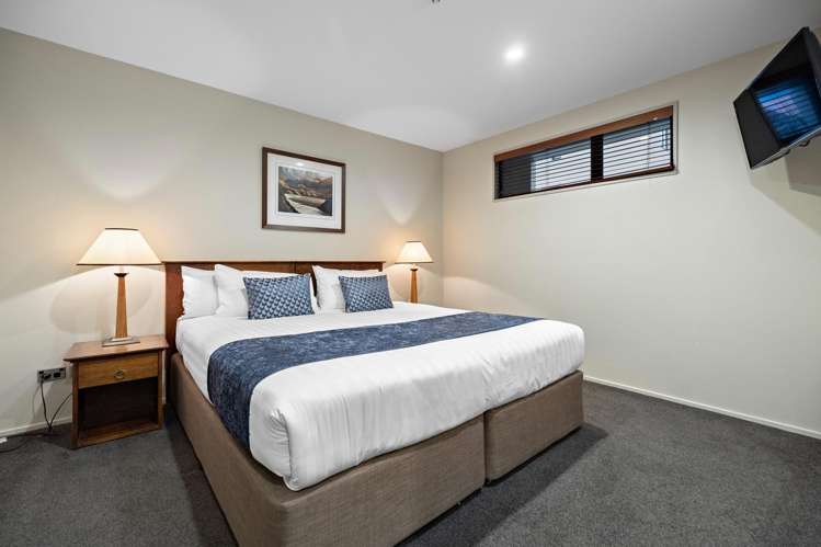 412 Garden Court, 7 Adelaide Street Queenstown_9